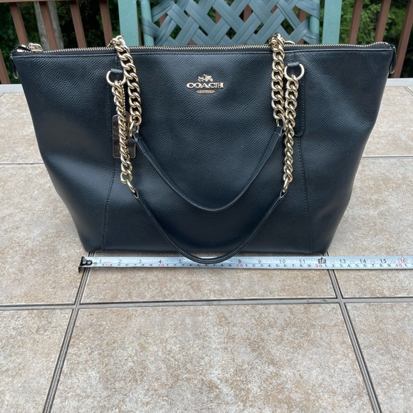 Coach Ava Chain Tote - Picture 6 of 16